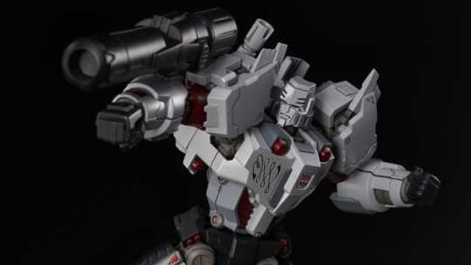 New Bumble Bee Furai Model Kit Available From Flame Toys; Megatron Release Planned For July!