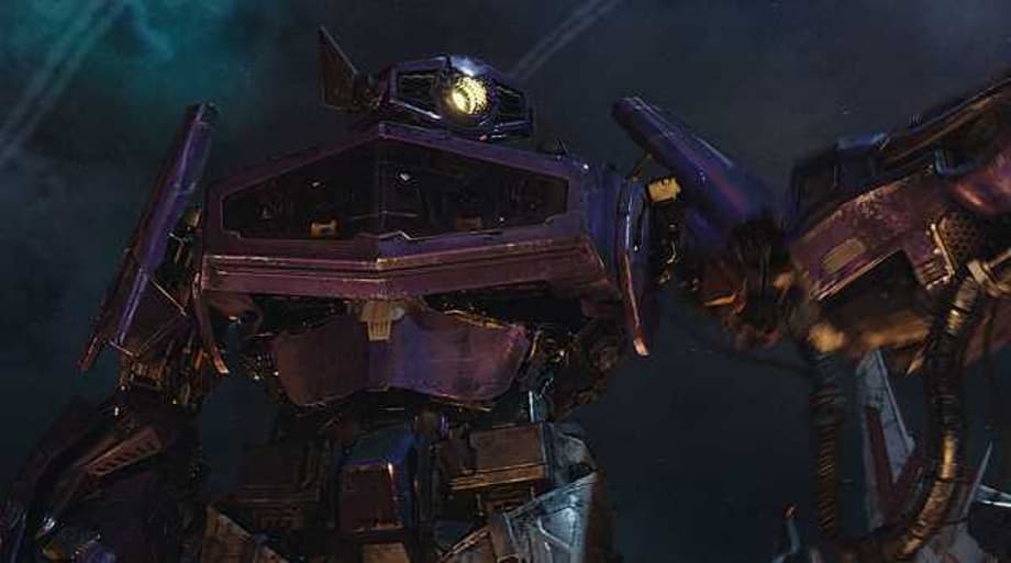 BUMBLEBEE: New Photos Spotlight The G1 Designs For The Autobots & Decepticons In The Battle Of Cybertron