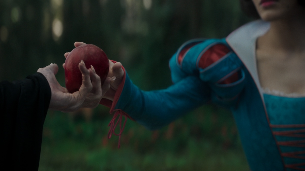 SNOW WHITE Leaked Trailer Features Gal Gadot's Evil Queen And Another